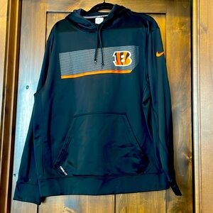 Men’s Nike Bengals hoodie. Size XL